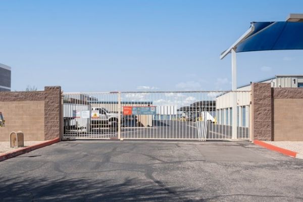 Public Storage - Mesa - 8228 E Germann Rd - 8228 E Germann Rd