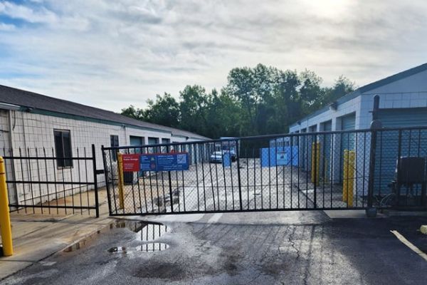 Public Storage - Kansas City - 5500 State Avenue - 5500 State Avenue