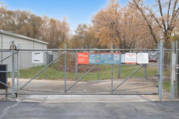 Public Storage - Bourbonnais - 1847 Armour Road - 1847 Armour Road