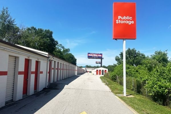 Public Storage - Saint Louis - 8440 Saint Charles Rock Rd - 8440 Saint Charles Rock Rd