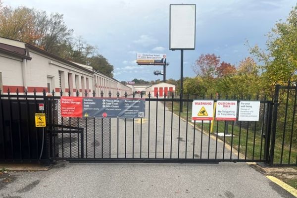 Public Storage - Saint Louis - 8440 Saint Charles Rock Rd - 8440 Saint Charles Rock Rd