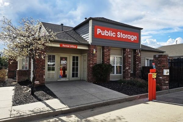 Public Storage - Colorado Springs - 3760 E Pikes Peak Ave - 3760 E Pikes Peak Ave