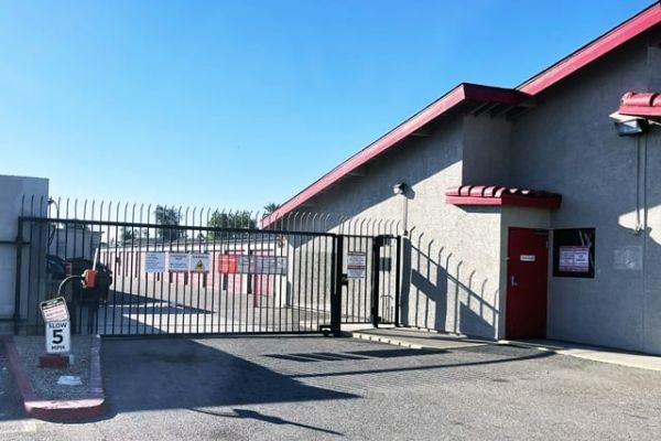 Public Storage - Phoenix - 1844 N 43rd Ave - 1844 N 43rd Ave
