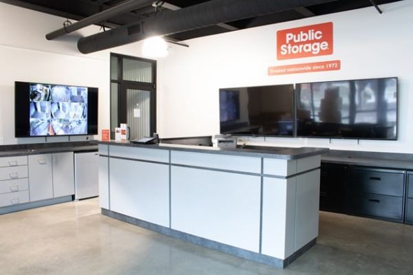 Public Storage - Dallas - 3520 Forest Ln - 3520 Forest Ln