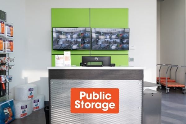 Public Storage - Portland - 12323 SE Division St - 12323 SE Division St