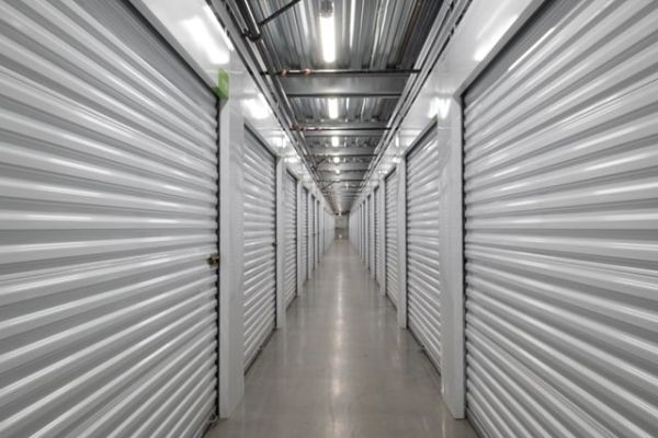 Public Storage - Portland - 8085 SE 82nd Ave - 8085 SE 82nd Ave