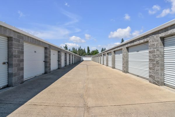 Buxbear Storage Oak Grove - 241 Oak Grove Road