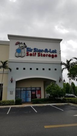 Sir Stor-A-Lot - 1973 South State Road 7
