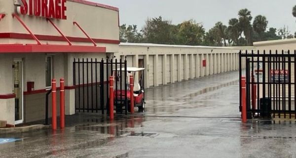 iStorage - 7014 - Palmetto - 2015 8th Avenue West