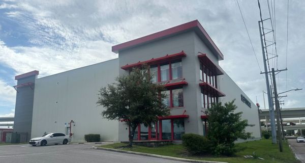 iStorage - 5523 - Tampa - 815 North 26th Street