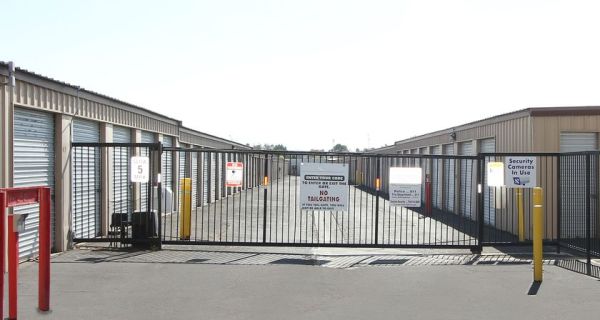 RightSpace Storage - 3013 - Sahara - 4375 E Sahara Ave
