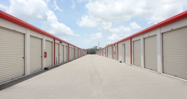 iStorage - 7013 - Lakewood Ranch - 14710 Florida 64
