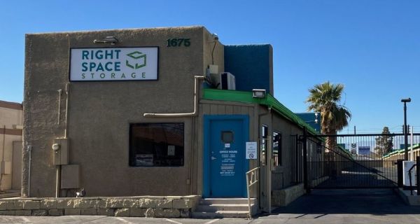 RightSpace Storage - 3036 - Lamb - 1675 N Lamb Blvd