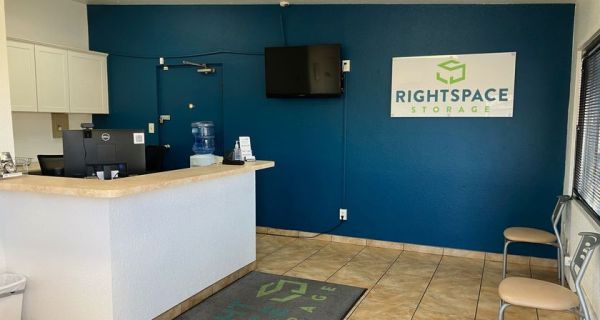 RightSpace Storage - 3036 - Lamb - 1675 N Lamb Blvd