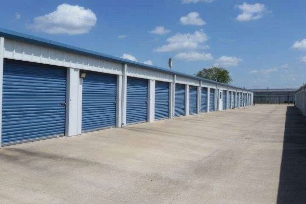 Avid Storage - Del Valle - 5280 East Highway 71