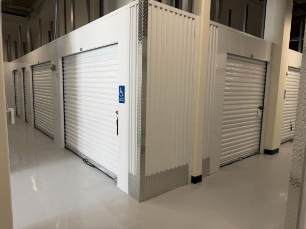Extra Space Storage - 6986 - Santa Barbara - W Canon Perdido St - 101 West Canon Perdido Street