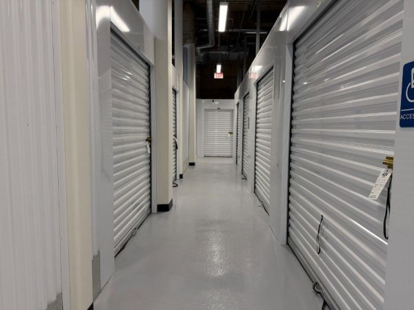 Extra Space Storage - 6986 - Santa Barbara - W Canon Perdido St - 101 West Canon Perdido Street