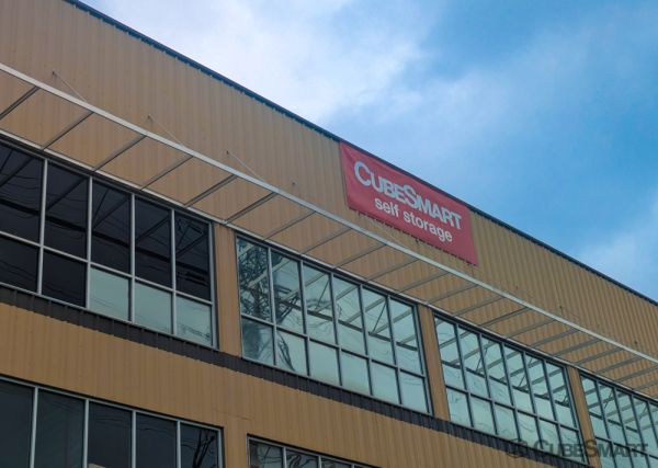 CubeSmart Self Storage - 6140 North Sam Houston Parkway West - TX - 6140 North Sam Houston Parkway West