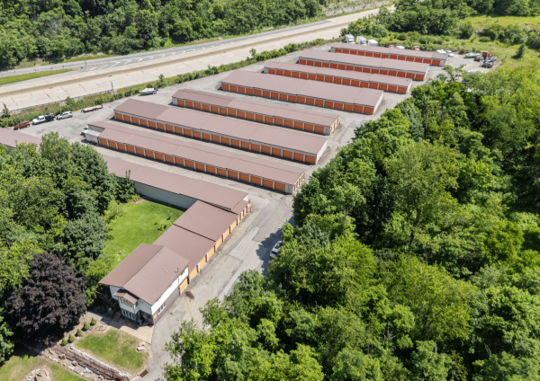 Dove Storage - Oakdale - 111 Bateman Rd