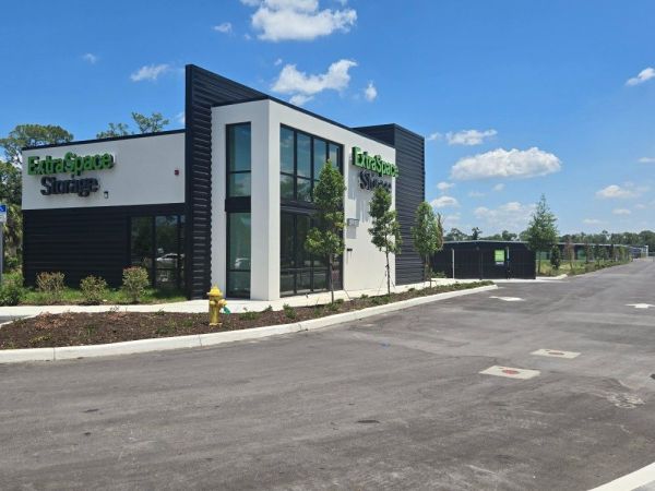 Extra Space Storage - 6656 - Fort Myers - 15805 S Tamiami Trl - 15805 South Tamiami Trail