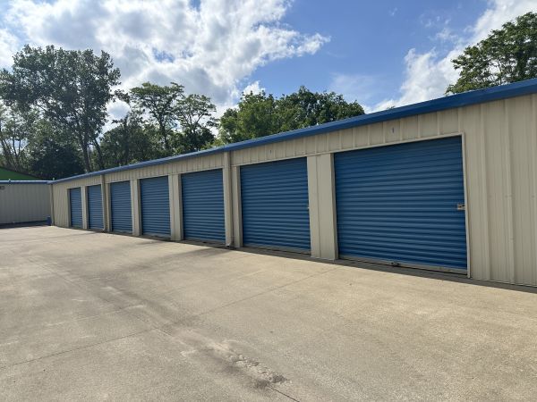 Knox Locks Self Storage - 924 North Dixie Boulevard