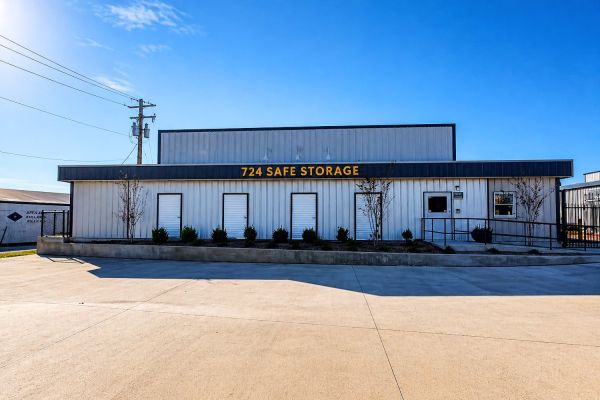 724 Safe Storage - 1008 U.S. 377