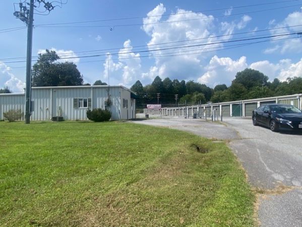 Store In Place Pisgah Forest - 6185 Hendersonville Highway
