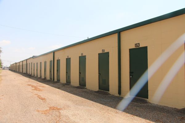 Ideal Storage - Sanger - 4727 Sanger Avenue