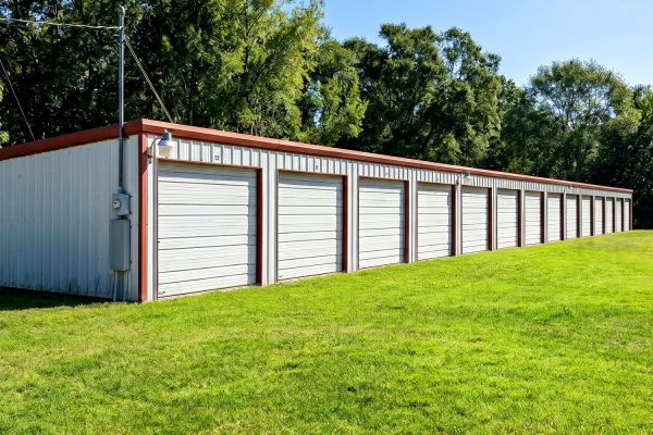 Texas Lake Storage - 410 North Farm to Market Road 17