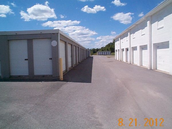 The Storage Mall - Batavia - 8250 Bank Street Road