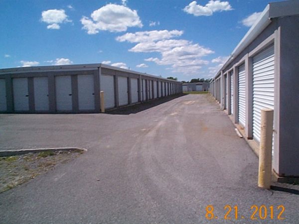 The Storage Mall - Batavia - 8250 Bank Street Road