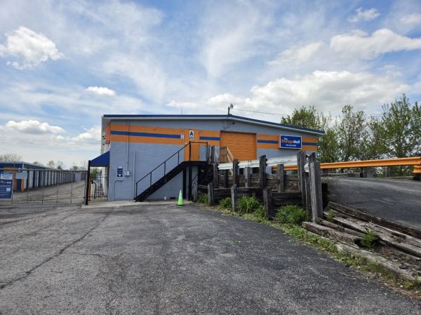 The Storage Mall - Batavia - 8250 Bank Street Road