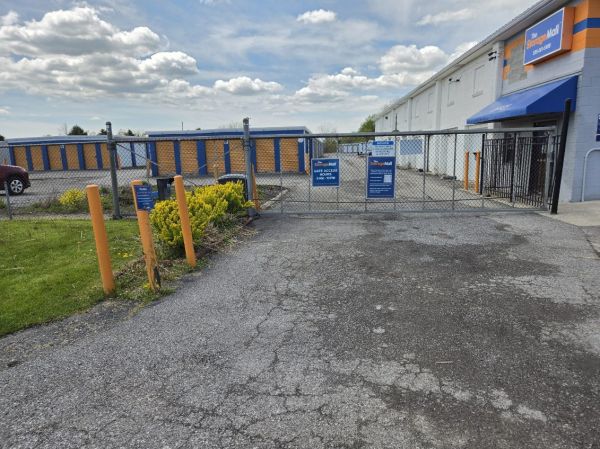 The Storage Mall - Batavia - 8250 Bank Street Road