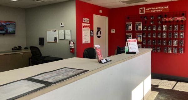 SecurCare - 0323 - Bakersfield CA - 4050 Chester Ave