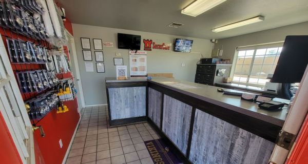 SecurCare - 0319 - Bakersfield CA - 711 Weedpatch Highway