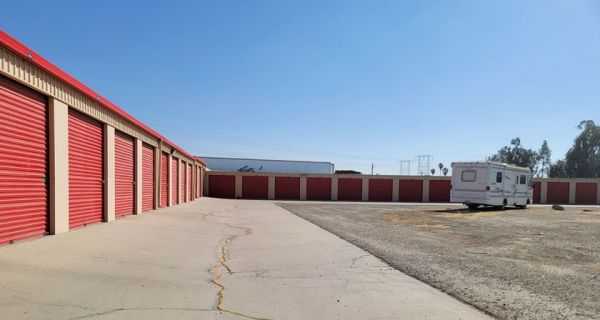 SecurCare - 0319 - Bakersfield CA - 711 Weedpatch Highway