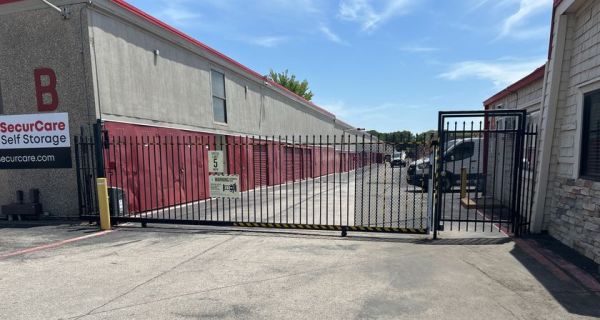 SecurCare - 5528 - Irving - 304 West Airport Freeway