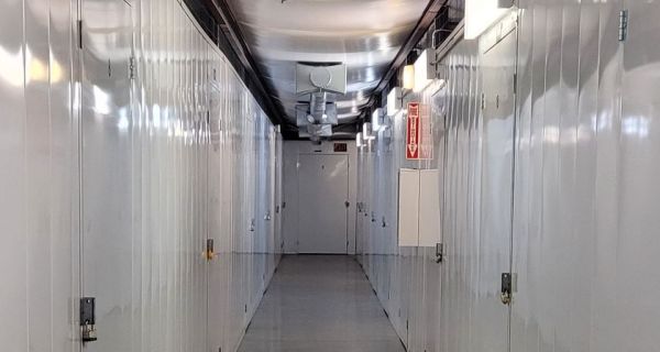 SecurCare - 0324 - Bakersfield CA - 3301 Truxtun Avenue