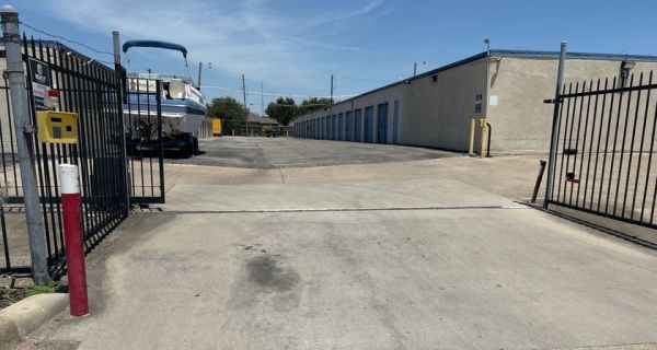 SecurCare - 5020 - Grand Prairie TX - 2422 Robinson Road