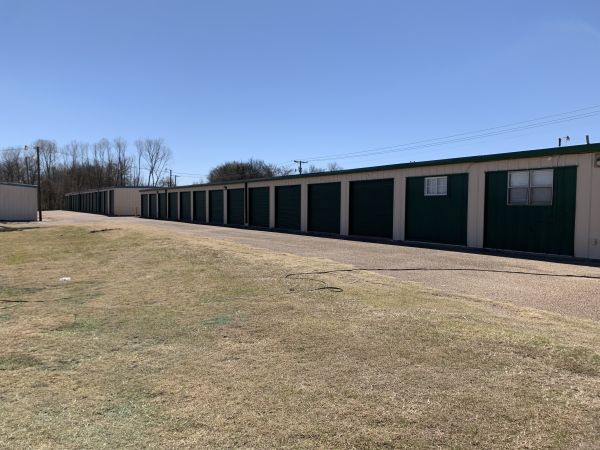 Ideal Storage - Hewitt PW - 700 E Panther Way