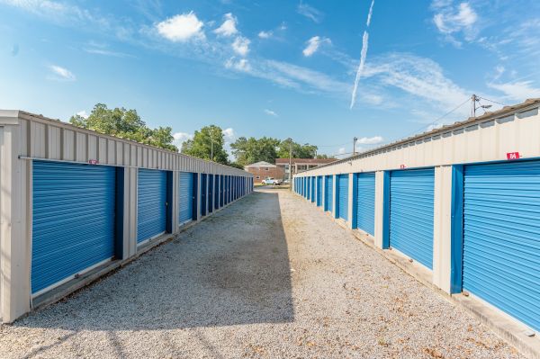 Eagles Landing storage at Zetterower - 23 N Zetterower Ave