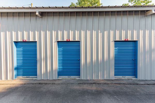 Eagles Landing storage at Zetterower - 23 N Zetterower Ave