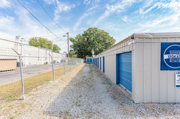 Eagles Landing Storage at 36 Brannen St - 36 Brannen Street