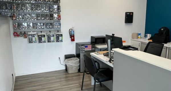 RightSpace Storage - 3000 - Banning - 2909 W Lincoln St