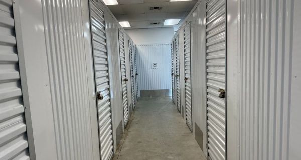 RightSpace Storage - 3000 - Banning - 2909 W Lincoln St