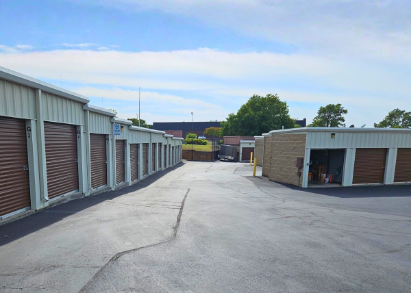 Self Storage Plus - Midlothian - 14420 Justice Road - 14420 Justice Road