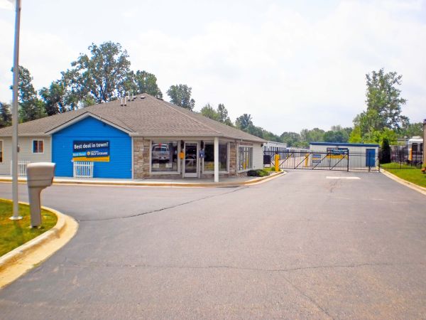 Compass Self Storage - Compass Self Storage - Groesbeck (206) - 32968 Groesbeck Highway