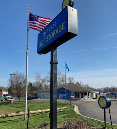 Compass Self Storage - Compass Self Storage - Groesbeck (206) - 32968 Groesbeck Highway