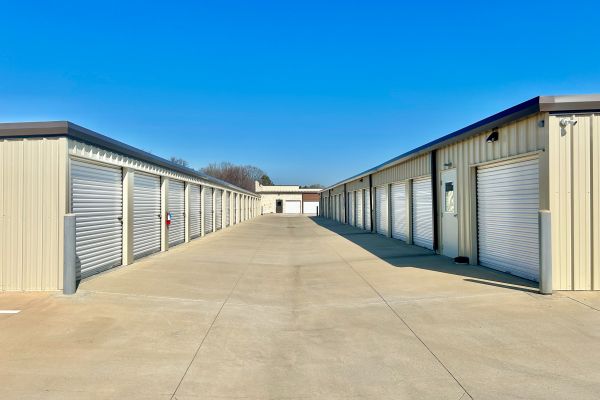 Olive Branch Self Storage - 5281 Hacks Cross Road