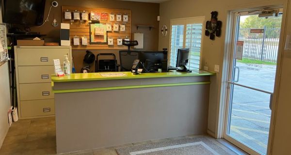 iStorage - 2511 - Deland - 1540 Florida 15 Alternate